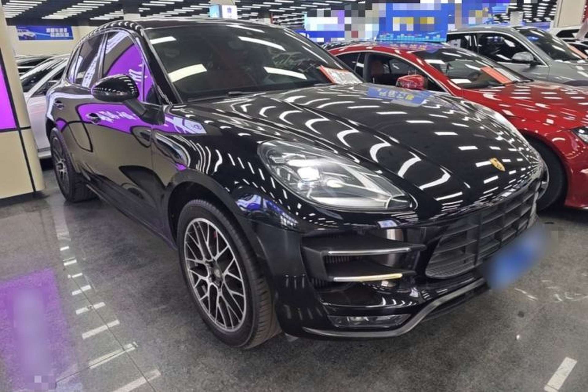 Used Porsche Macan 2017 Macan Turbo 3.6T Front Right 45 Deg