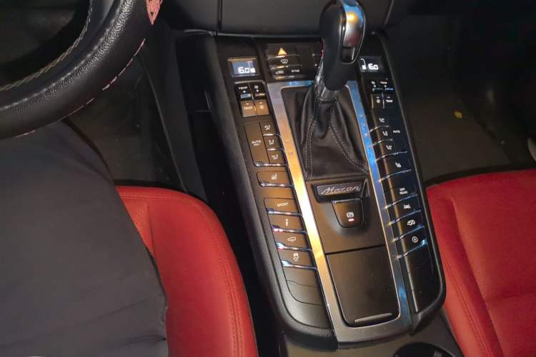 Used Porsche Macan 2017 Macan GTS 3.0T Gear Lever