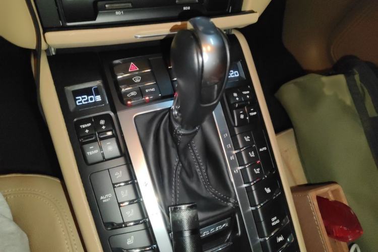 Used Porsche Macan 2017 Macan S 3.0T Gear Lever