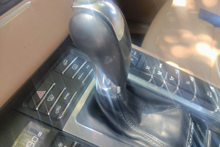 Used Porsche Macan 2017 Macan 2.0T Gear Lever