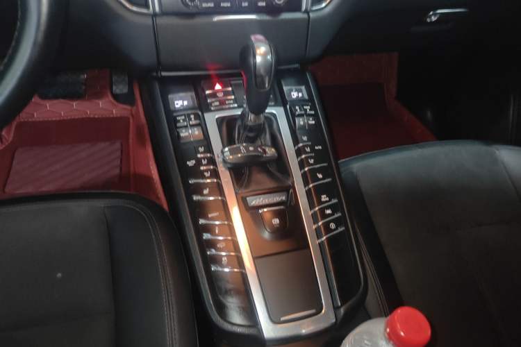 Used Porsche Macan 2017 Macan S 3.0T Gear Lever