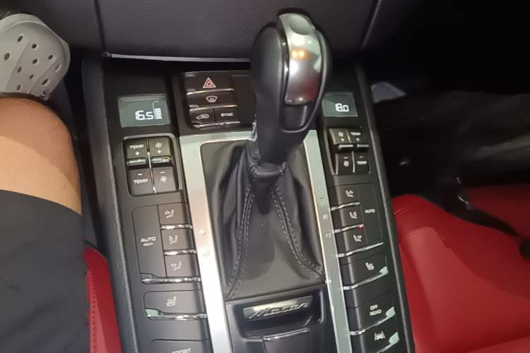 Used Porsche Macan 2017 Macan S 3.0T Gear Lever