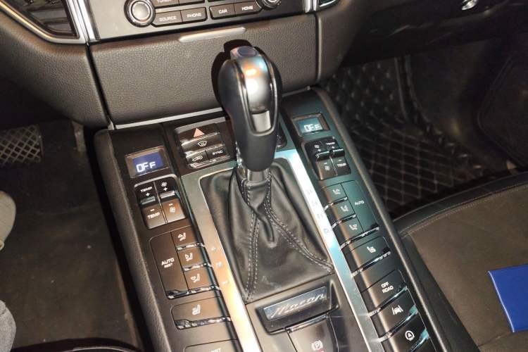 Used Porsche Macan 2017 Macan 2.0T Gear Lever