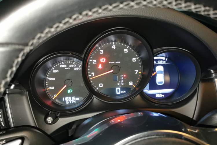 Used Porsche Macan 2017 Macan 2.0T Instrument Cluster