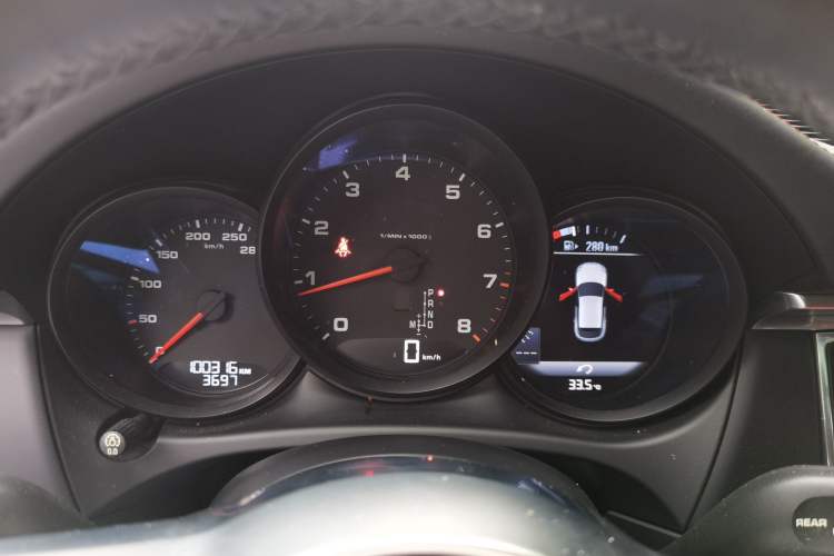 Used Porsche Macan 2017 Macan 2.0T Instrument Cluster