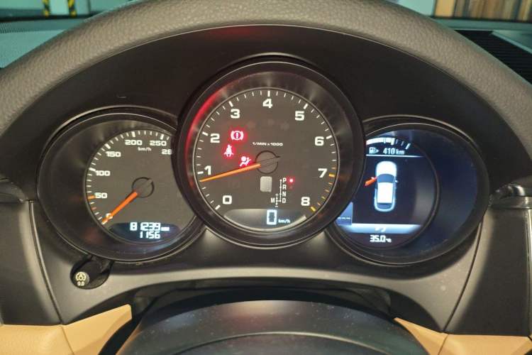 Used Porsche Macan 2017 Macan 2.0T Instrument Cluster