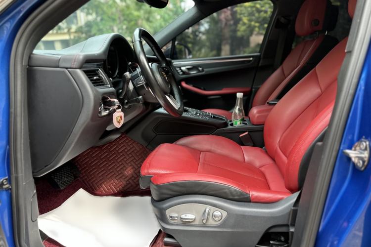 Used Porsche Macan 2017 Macan 2.0T Interior 2