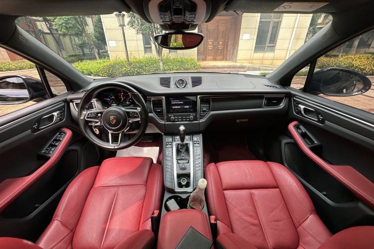Used Porsche Macan 2017 Macan 2.0T Interior 3