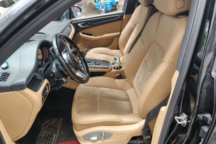 Used Porsche Macan 2017 Macan 2.0T Left Front Seat