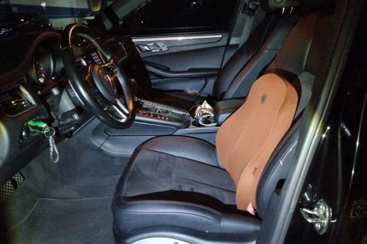 Used Porsche Macan 2017 Macan 2.0T Left Front Seat