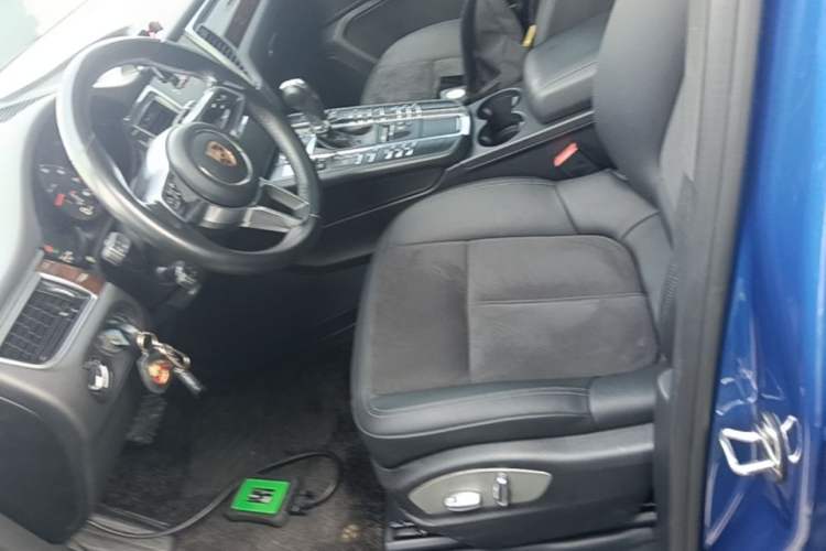 Used Porsche Macan 2017 Macan 2.0T Left Front Seat