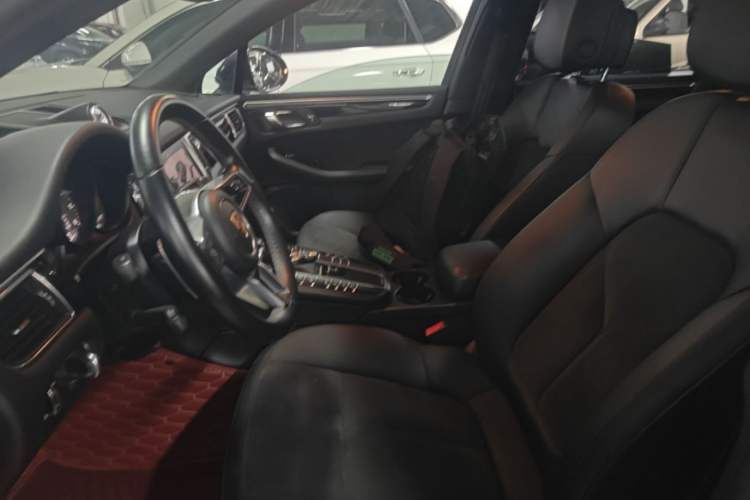 Used Porsche Macan 2017 Macan S 3.0T Left Front Seat