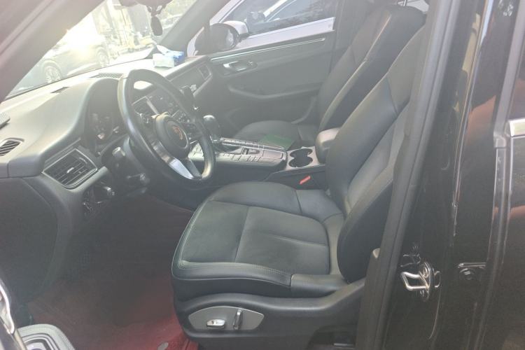Used Porsche Macan 2017 Macan 2.0T Left Front Seat