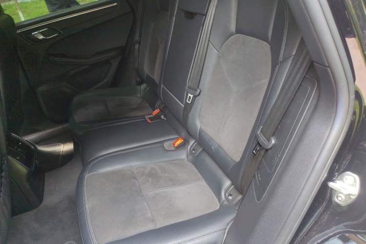 Used Porsche Macan 2017 Macan 2.0T Left Rear Seat