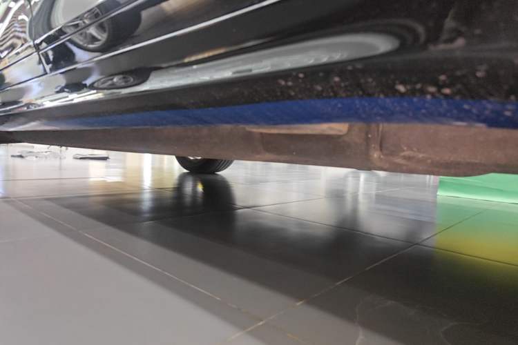 Used Porsche Macan 2017 Macan 2.0T Left Side Sill