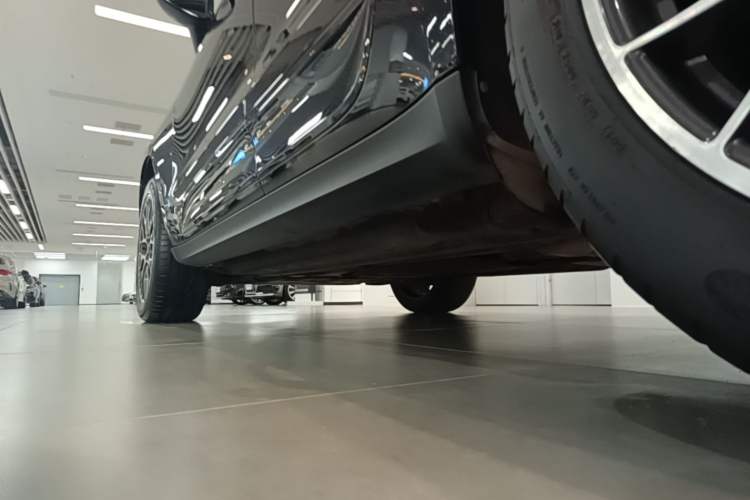 Used Porsche Macan 2017 Macan S 3.0T Left Side Sill