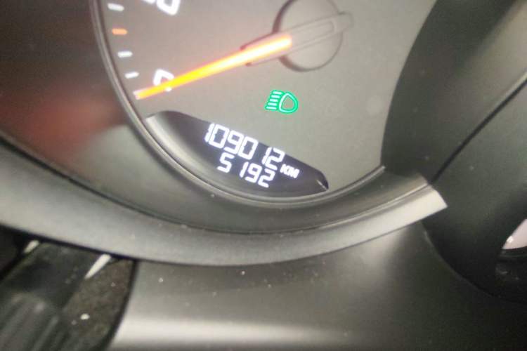 Used Porsche Macan 2017 Macan 2.0T Odometer Close Up