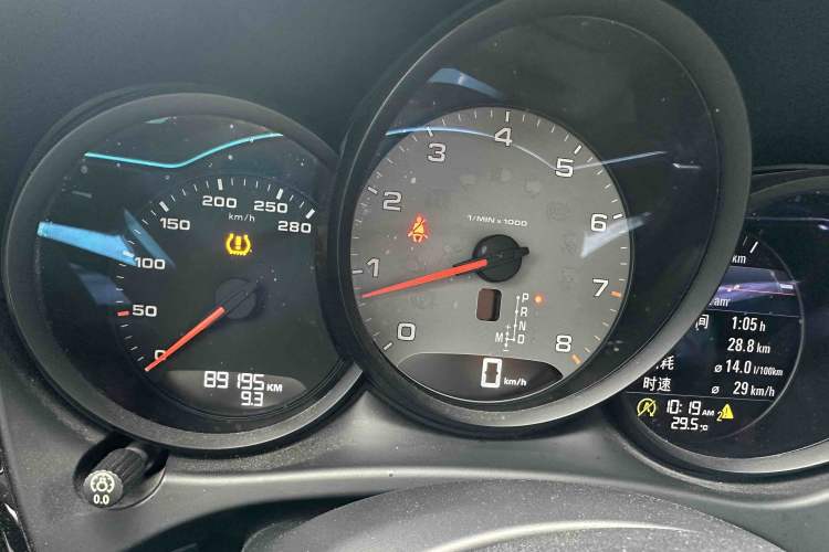 Used Porsche Macan 2017 Macan S 3.0T Odometer Close Up