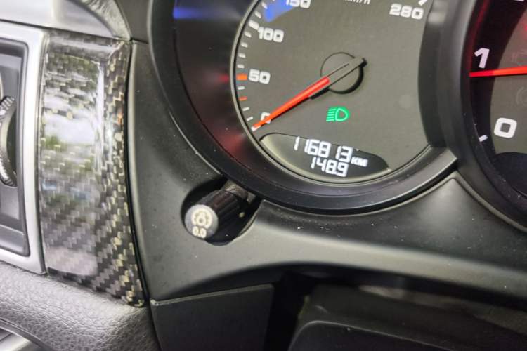 Used Porsche Macan 2017 Macan 2.0T Odometer Close Up