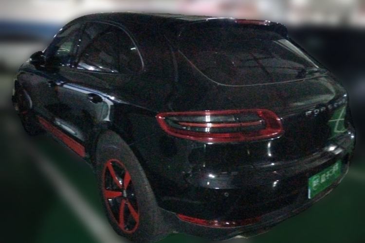Used Porsche Macan 2017 Macan 2.0T Rear Left 45 Deg