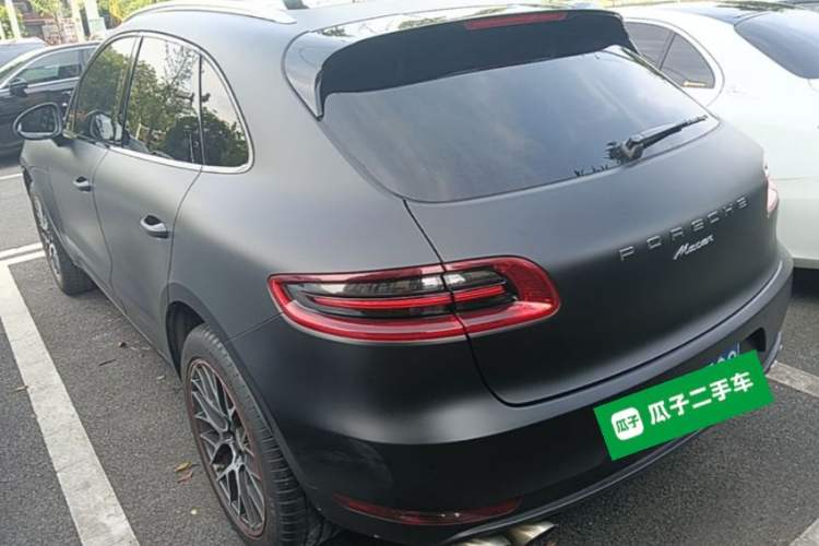 Used Porsche Macan 2017 Macan 2.0T Rear Left 45 Deg