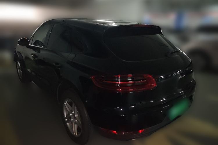Used Porsche Macan 2017 Macan 2.0T Rear Left 45 Deg