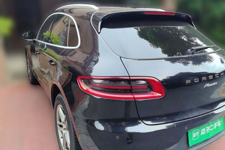 Used Porsche Macan 2017 Macan 2.0T Rear Left 45 Deg