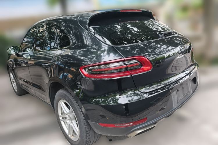 Used Porsche Macan 2017 Macan 2.0T Rear Left 45 Deg