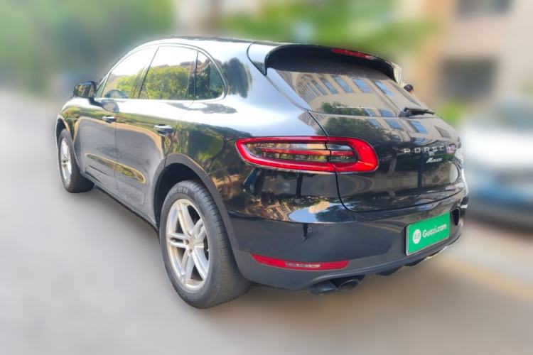 Used Porsche Macan 2017 Macan 2.0T Rear Left 45 Deg