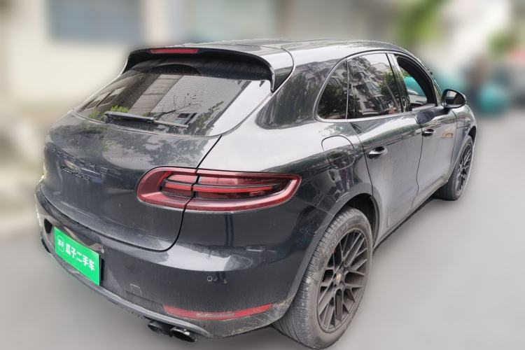 Used Porsche Macan 2017 Macan 2.0T Rear Right 45 Deg