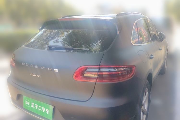 Used Porsche Macan 2017 Macan 2.0T Rear Right 45 Deg