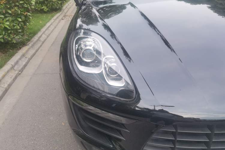 Used Porsche Macan 2017 Macan 2.0T Right Front Headlight