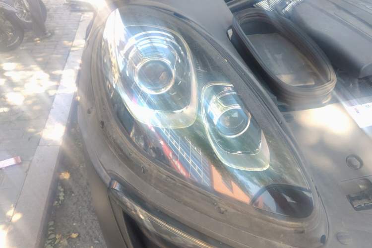 Used Porsche Macan 2017 Macan 2.0T Right Front Headlight