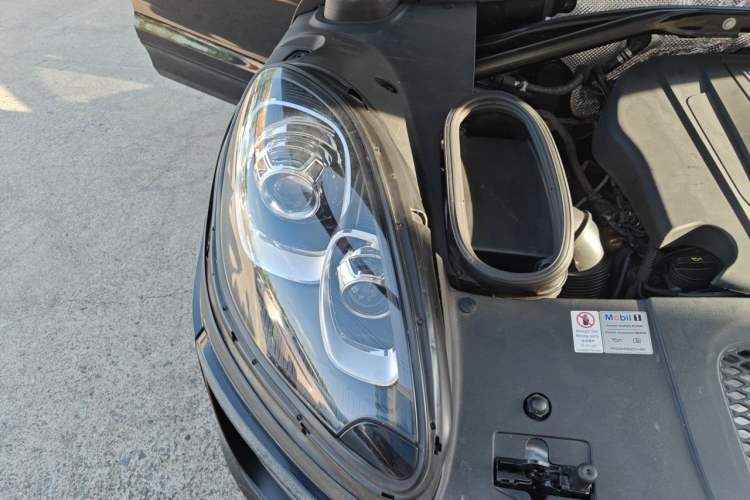 Used Porsche Macan 2017 Macan 2.0T Right Front Headlight