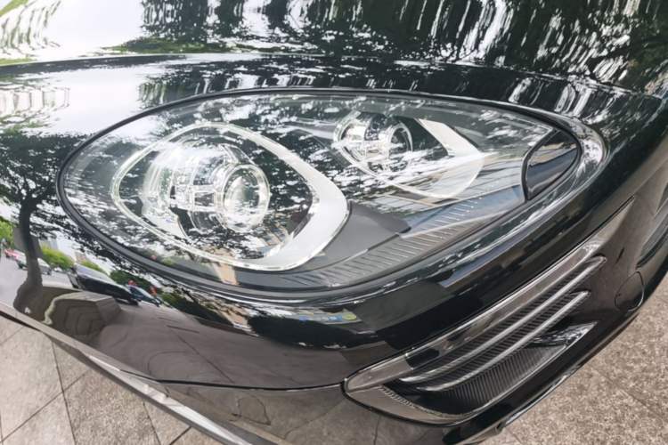 Used Porsche Macan 2017 Macan 2.0T Right Front Headlight