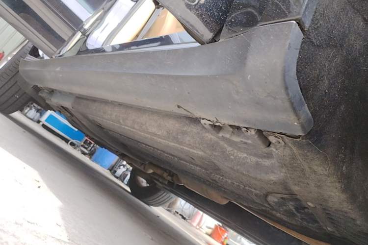 Used Porsche Macan 2017 Macan 2.0T Right Side Sill