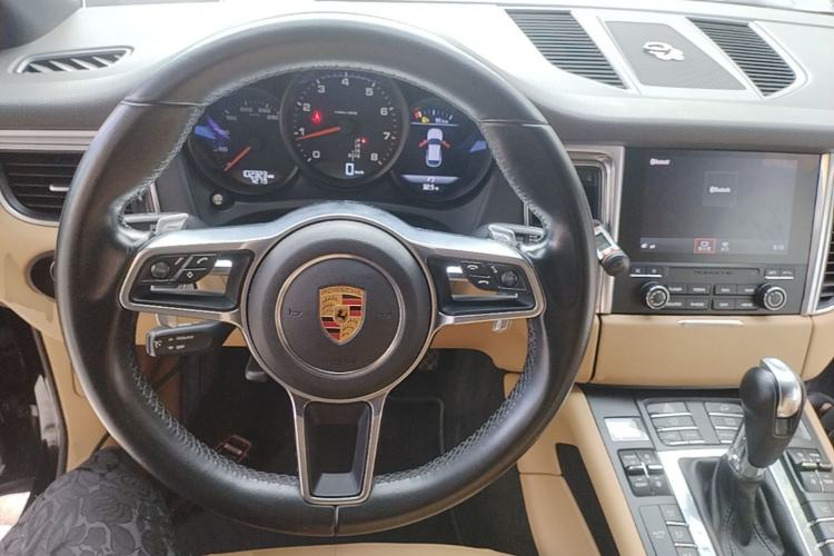 Used Porsche Macan 2017 Macan 2.0T Steering Wheel
