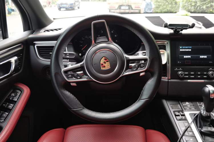 Used Porsche Macan 2017 Macan 2.0T Steering Wheel