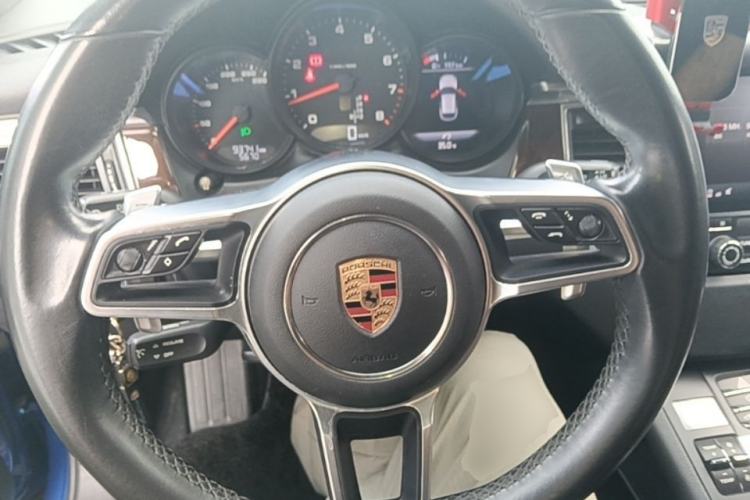 Used Porsche Macan 2017 Macan 2.0T Steering Wheel