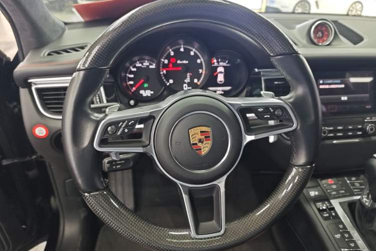 Used Porsche Macan 2017 Macan Turbo 3.6T Steering Wheel