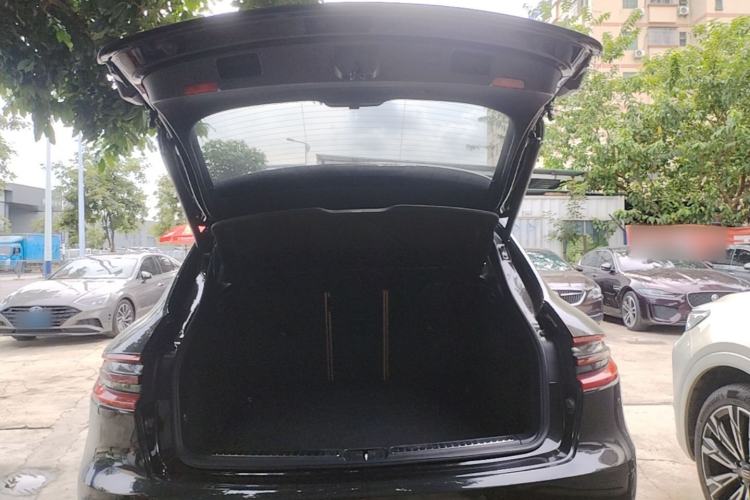 Used Porsche Macan 2017 Macan 2.0T Trunk