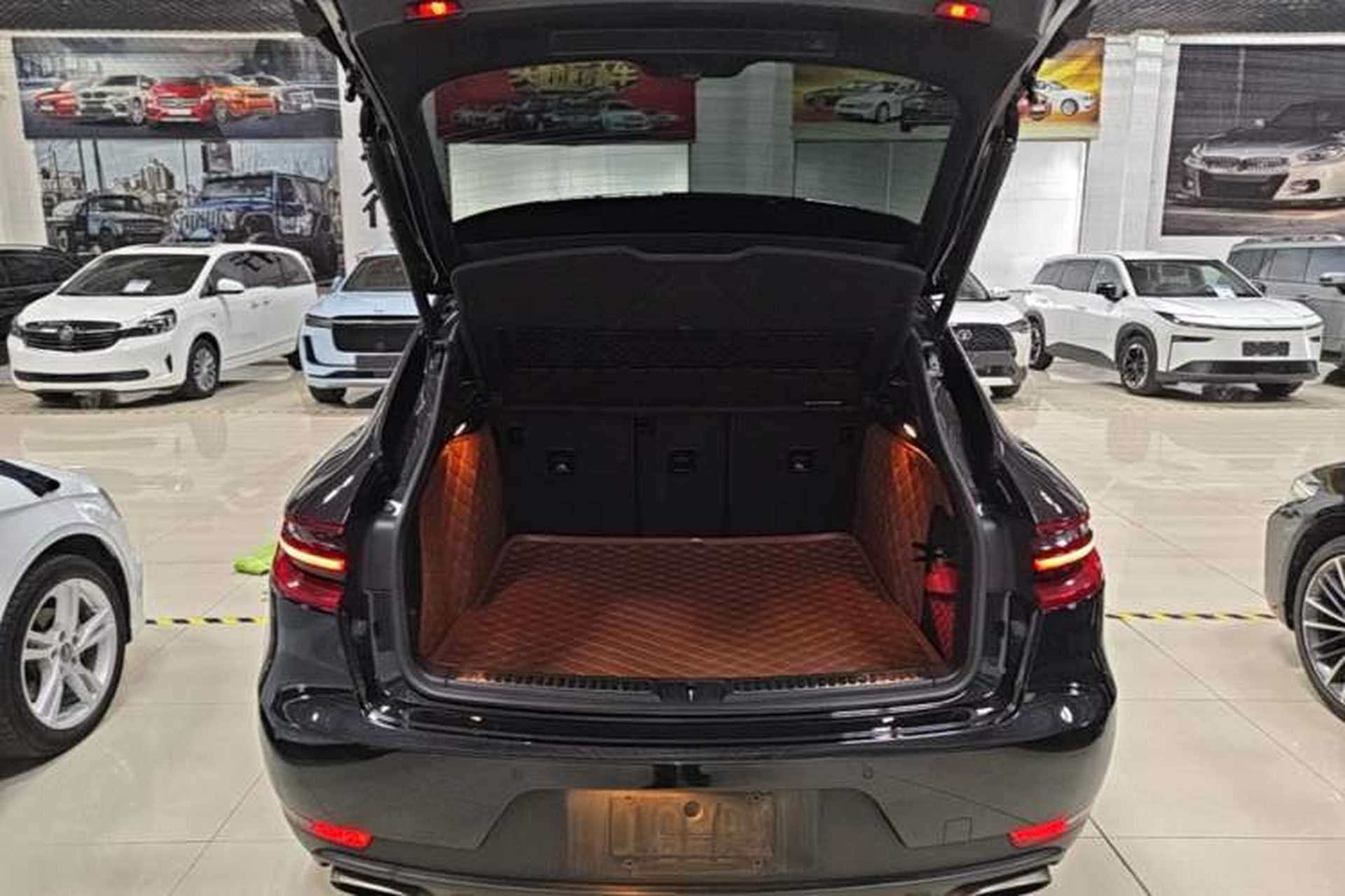 Used Porsche Macan 2017 Macan 2.0T Trunk