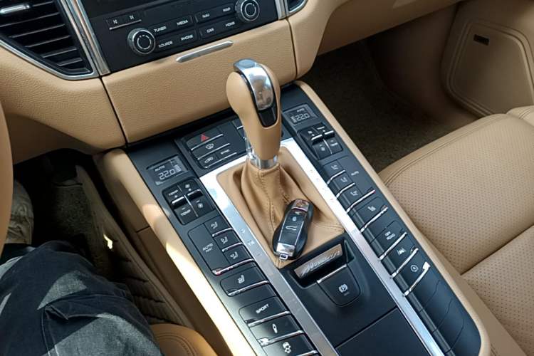 Used Porsche Macan 2017 Macan 2.0T Vehicle Key
