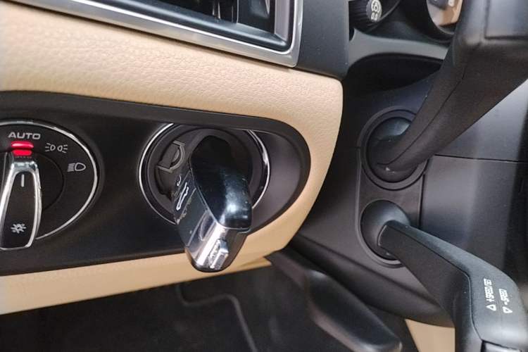 Used Porsche Macan 2017 Macan 2.0T Vehicle Key