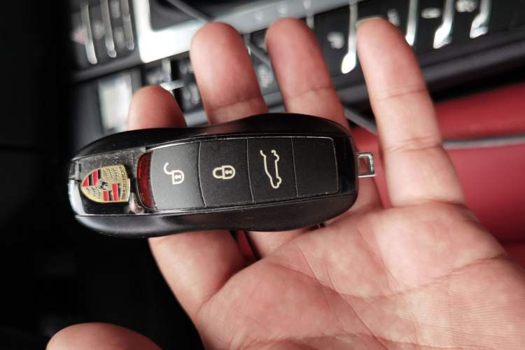Used Porsche Macan 2017 Macan 2.0T Vehicle Key