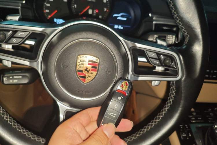 Used Porsche Macan 2017 Macan 2.0T Vehicle Key