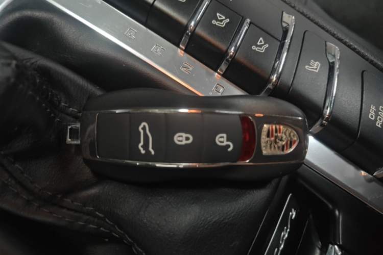 Used Porsche Macan 2017 Macan S 3.0T Vehicle Key