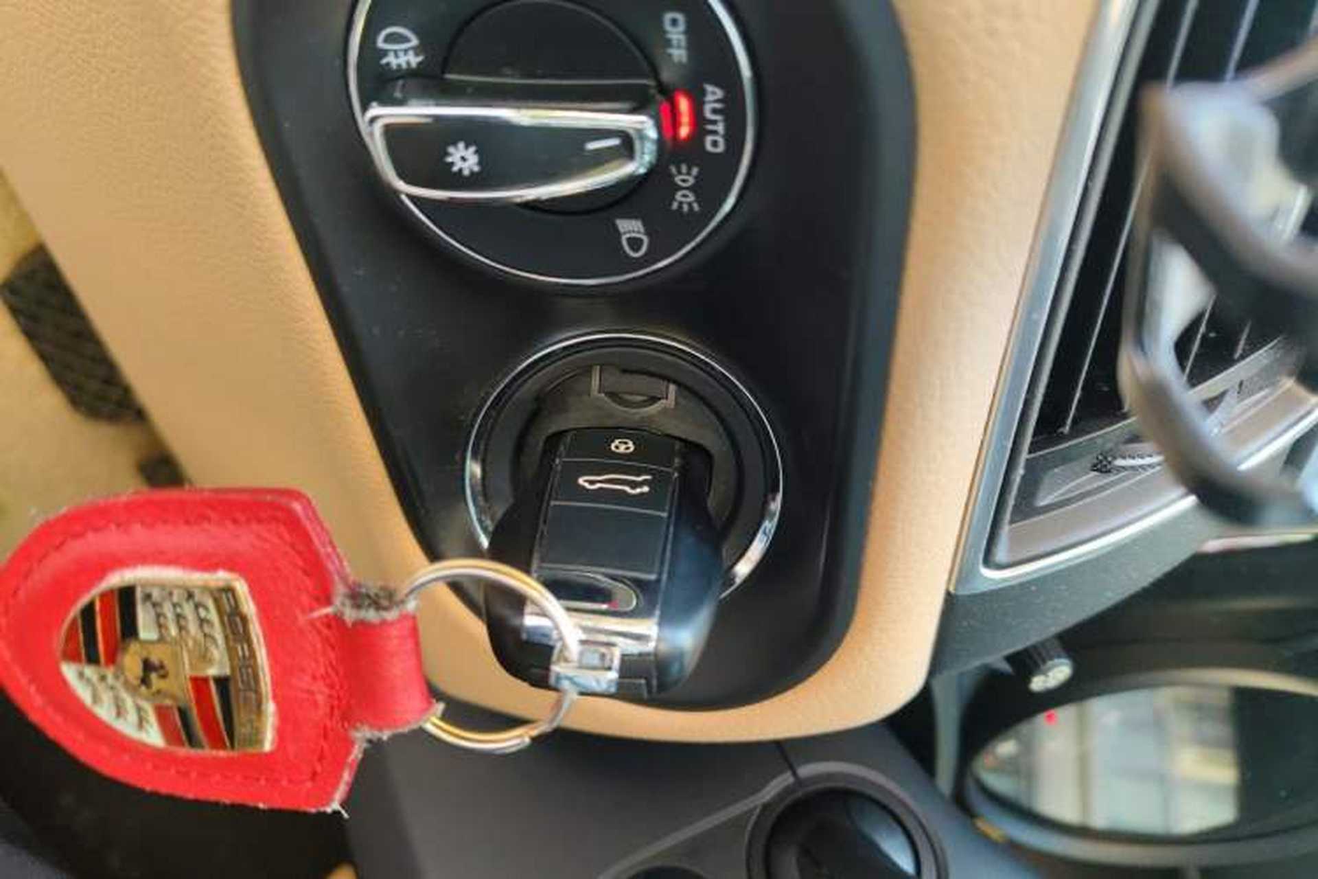 Used Porsche Macan 2017 Macan 2.0T Vehicle Key