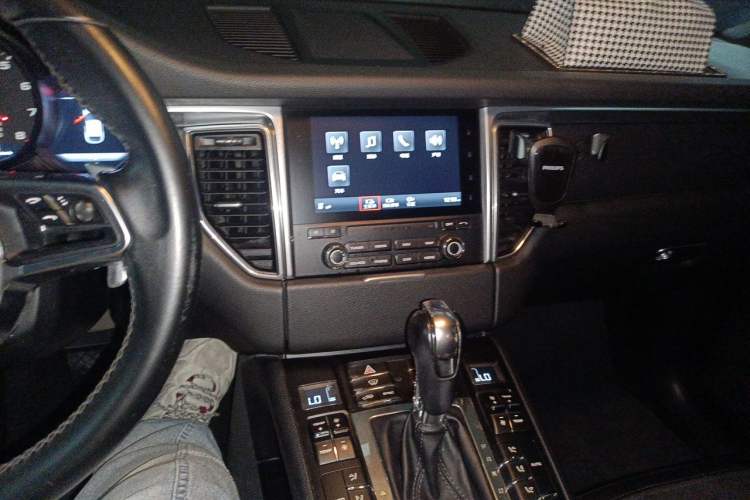 Used Porsche Macan 2017 Macan 2.0T Audio And AC Panel