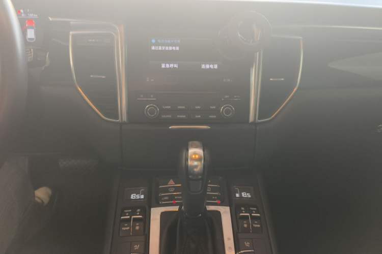 Used Porsche Macan 2017 Macan S 3.0T Audio And AC Panel